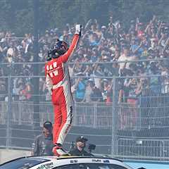 Surprise no more, Shane van Gisbergen captures battle-tested NASCAR Xfinity Series Chicago victory..