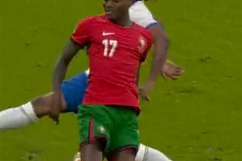 Portugal star Rafael Leao produces superb skill vs France