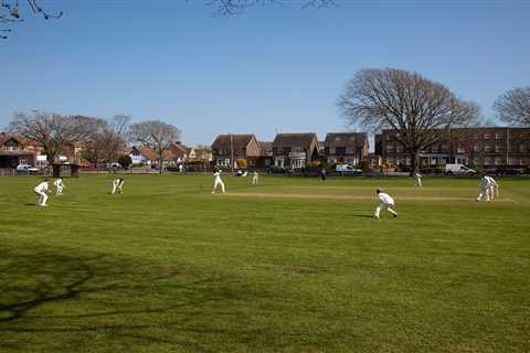 Fury as one of UK’s oldest cricket clubs bans players from hitting sixes – to avoid damaging nearby ..