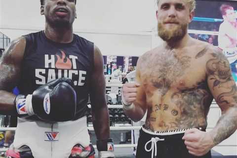 Boxer Kalvin Henderson Claims He Made Jake Paul 'Leak with Blood' in Sparring Session