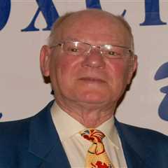 Legendary Scottish Boxer Dick McTaggart Passes Away at 89