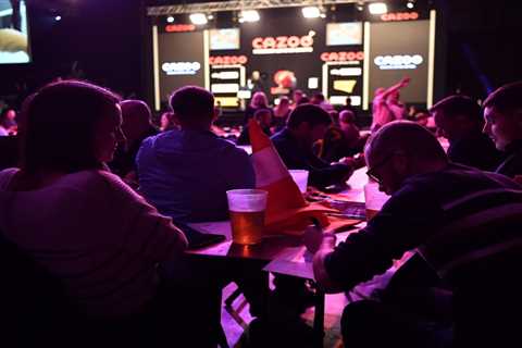 £9.25 for a pint?! Premier League Darts fans left fuming over 'daylight robbery' drink prices in..