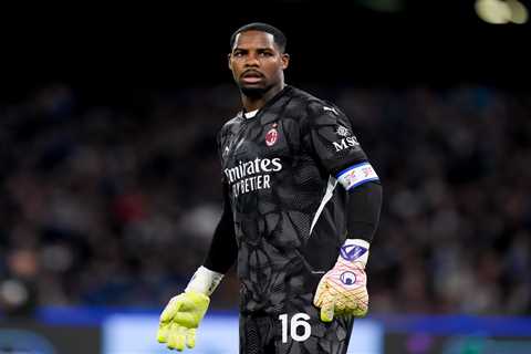 Chelsea's Maignan Deal Dies a Slow Death While They Chase That English Kid