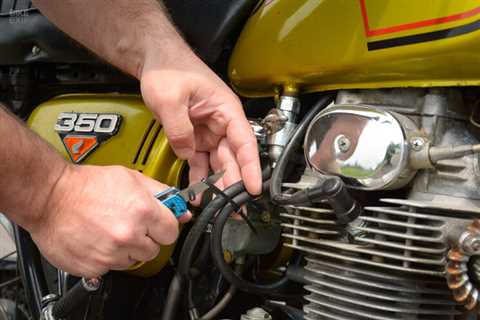 Knives for Motorcycle Riders: Essential Picks for the Road
