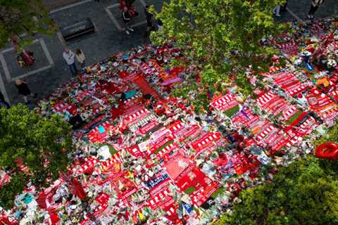 Rival Giants United Honor Fallen Stars Jota and Silva in Anfield Gesture