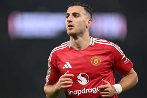 Dalot Injury Setback for Man Utd Before Derby