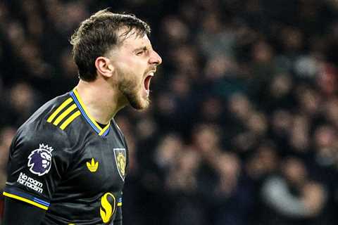 Mount Silences Critics With Superb Display in United Win