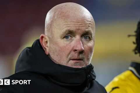 Martindale Keeps Livingston Job Despite Bottom Position