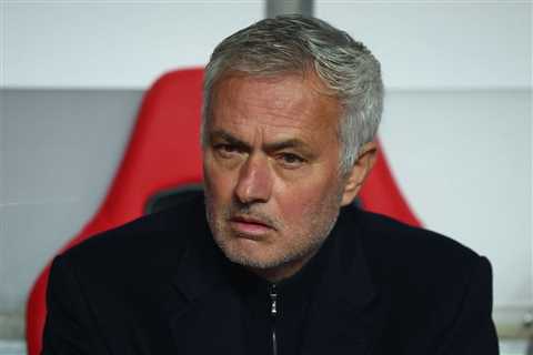 Mourinho Forces Benfica Players Sleep at Training Ground