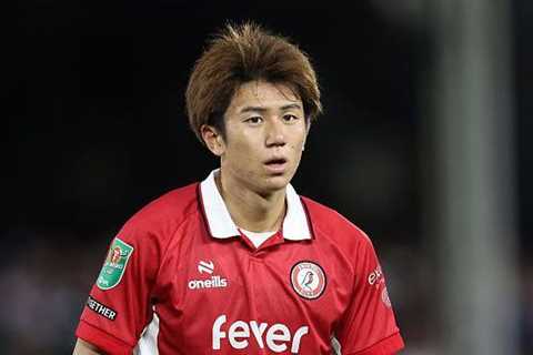 Hull City Agree Deals for Hirakawa and Collyer